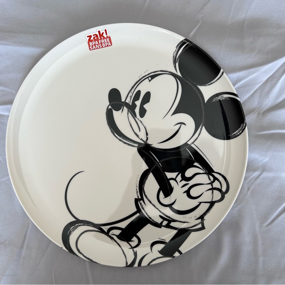 Mickey & Minnie Plates - Picture 3 of 3